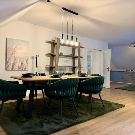 Neu In 130 Qm Grosser Garten Friedrichskoog