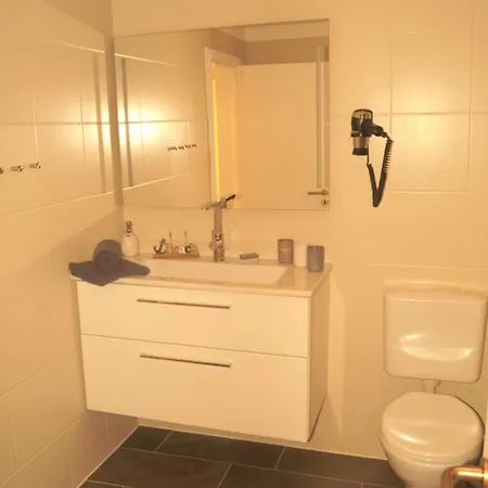 Neu In 130 Qm Grosser Garten Appartamento Friedrichskoog