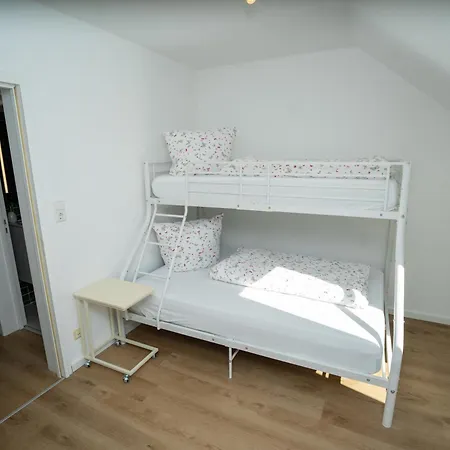 Neu In 130 Qm Grosser Garten Appartamento