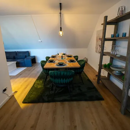 Neu In 130 Qm Grosser Garten Appartamento Friedrichskoog