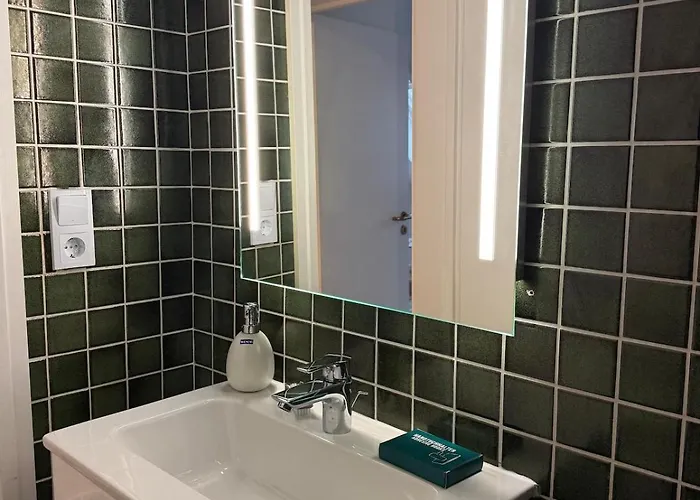 Neu In 130 Qm Grosser Garten Appartement